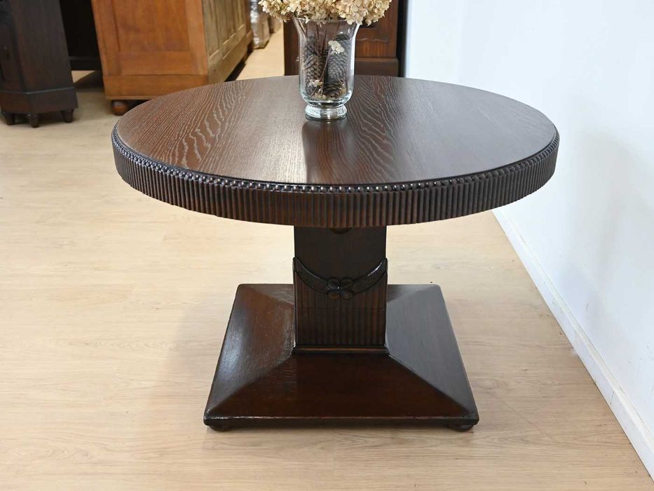 okrągły stolik na jednej nodze 101401