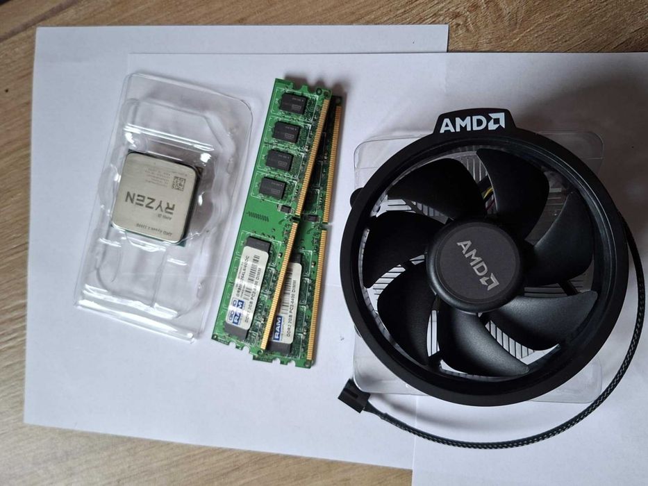 Procesor, kości RAM i chłodzenie do komputera stacjonarnego