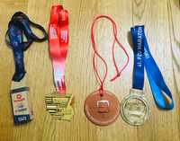 Zestaw medali za ukończenie biegów. Ultra, maratony, półmaratony.
