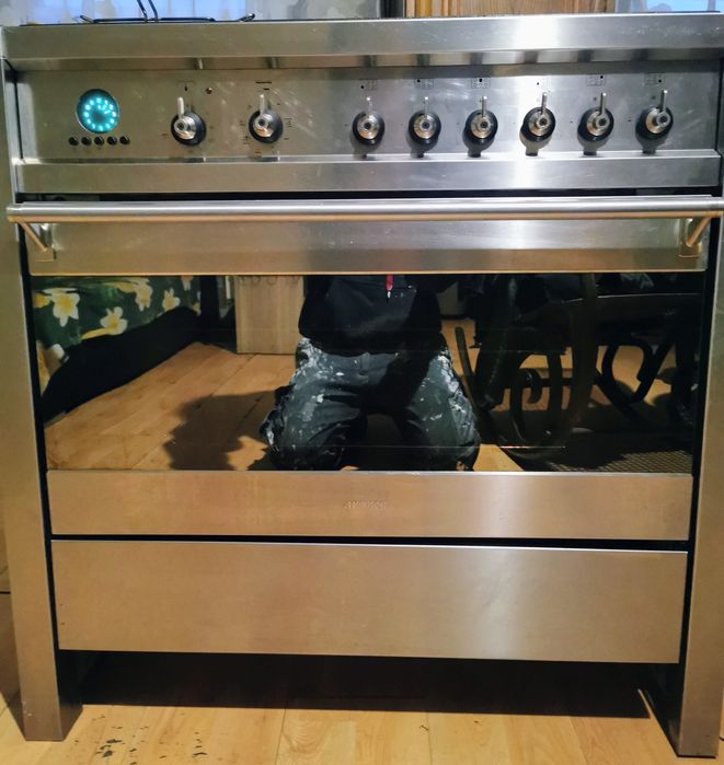 Kuchenka gazowa wolnostojaca Smeg 6 palnikowa