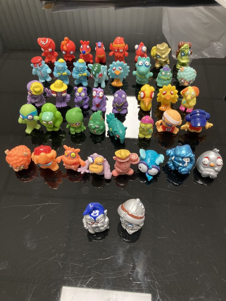 Brinquedo Conjunto Zomlings e Trash Pack