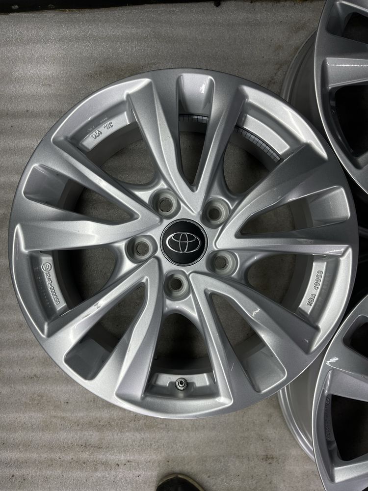 Диски R16 5x114.3 Et50 6.5J. Toyota Camry Auris Suzuki Vitara SX4 Swif