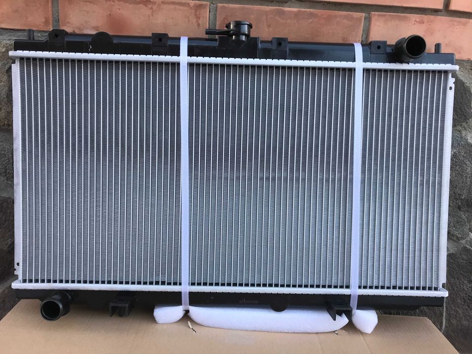 Радиатор Nissan Primera P11 (96-01)