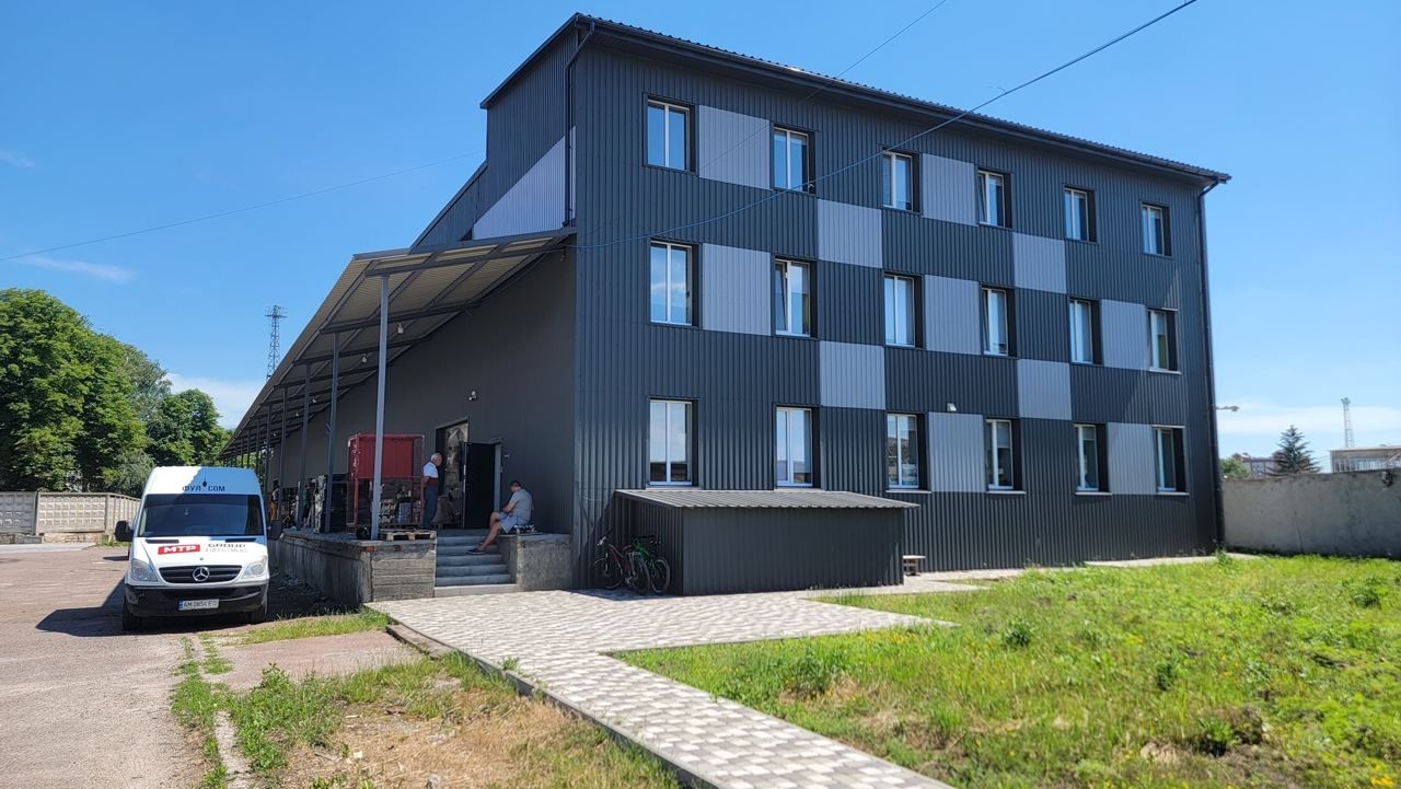 Продаж складського комплексу 2950м2 в м. Бориспіль, вул.Київський шлях