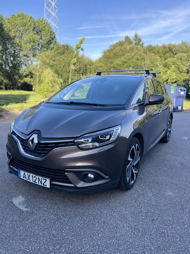 Renault Grand Scenic Edition Bose 2017 – €18.000 – Porto