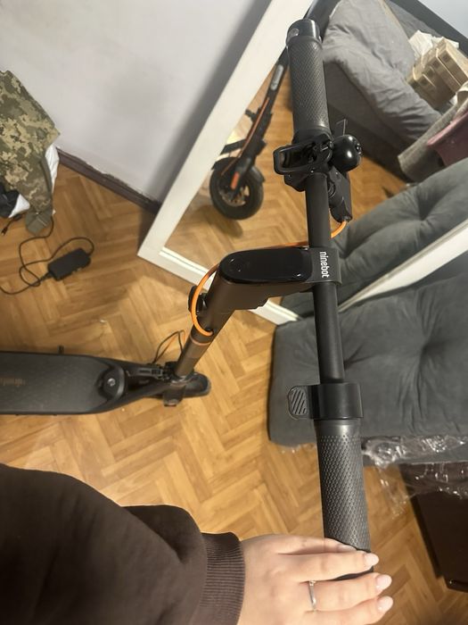 Ninebot Kickscooter F2