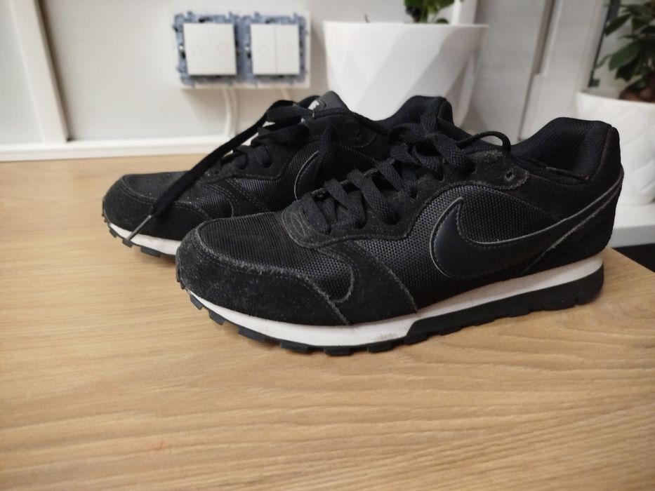 Buty Nike r. 39 czarne