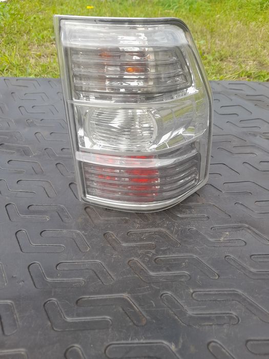 Задний фонарь для Митсубиси Паджеро Вагон 4
