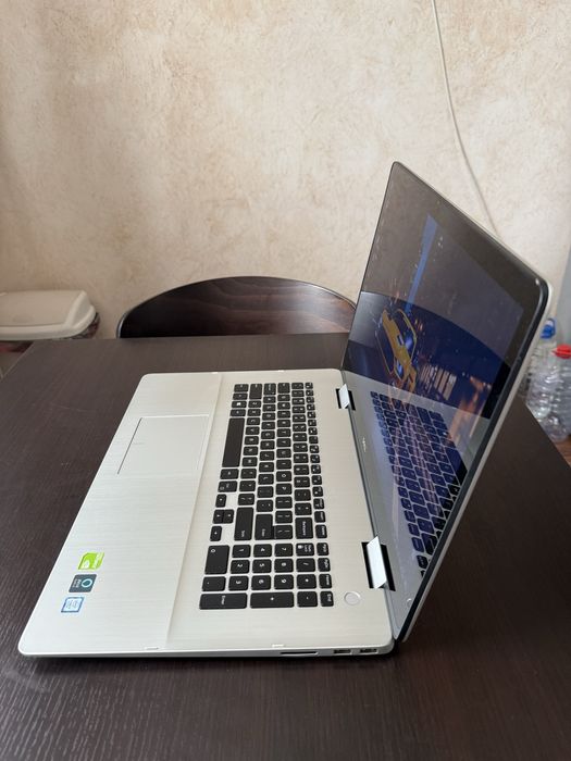 Dell inspiron 17“ 7786 2in1/ i7-8565U/ 16GB/ 256GB SSD/ Nvidia MX150