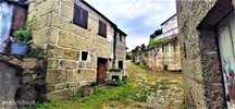 Moradia  com dois quartos, em pedra para restauro, perto do rio Douro,