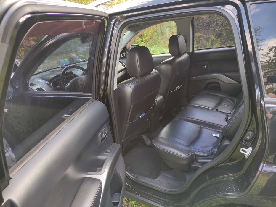 Продам Mitsubishi Outlander II 3.0 i V6 24V XL (220 лс)