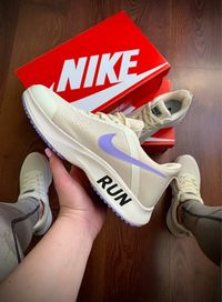 Кросівки Жіночі Nike Run Vaporfly 3 Beige & Violet