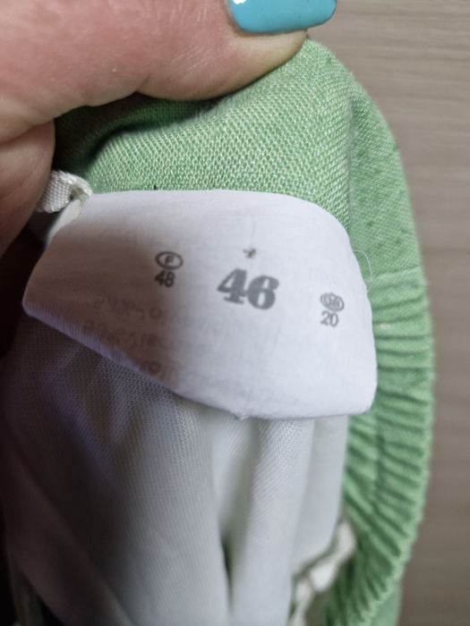 Elegancka zielona spódnica damska z podszewka 46