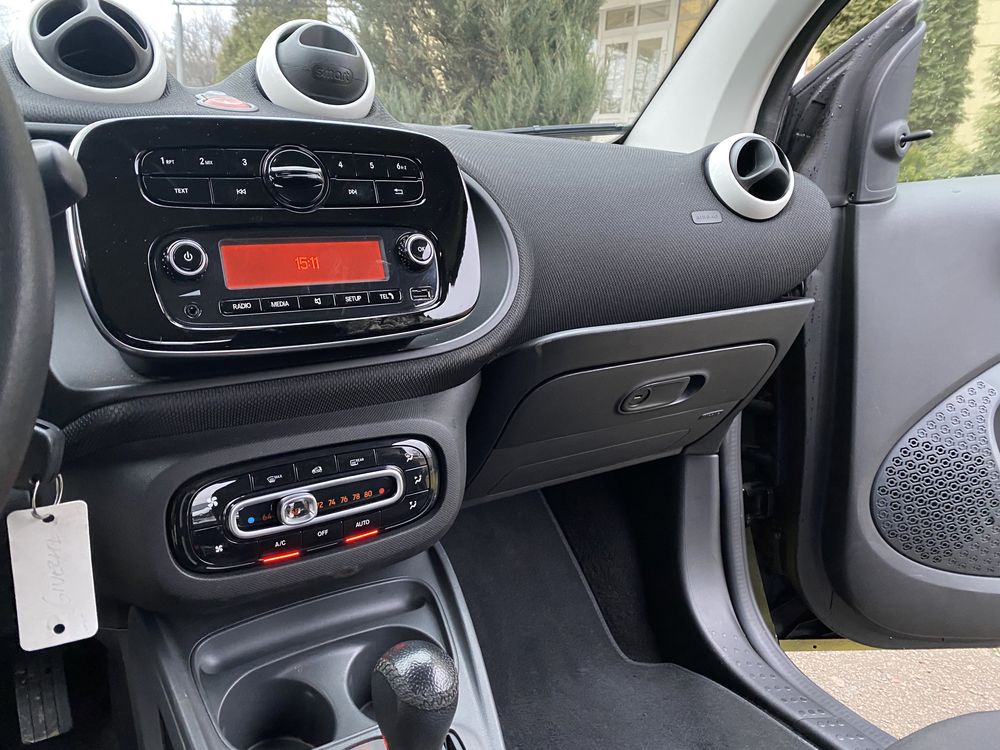 Smart Fortwo 453 0.9 турбо 09/2015 год