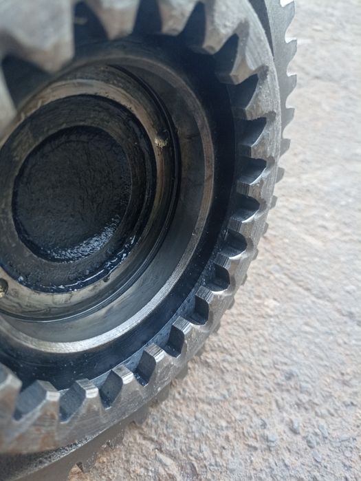 Вторинний вал мтз