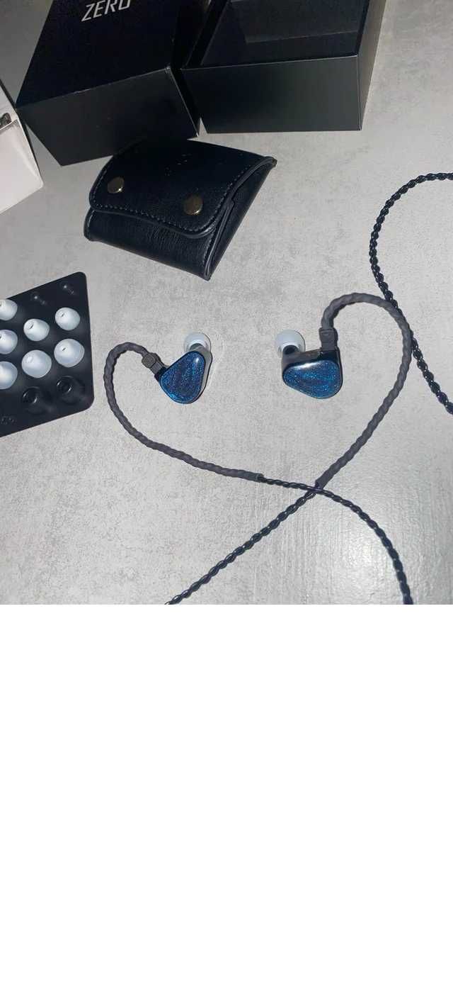 TRUTHEAR x crinacle ZERO Auriculares