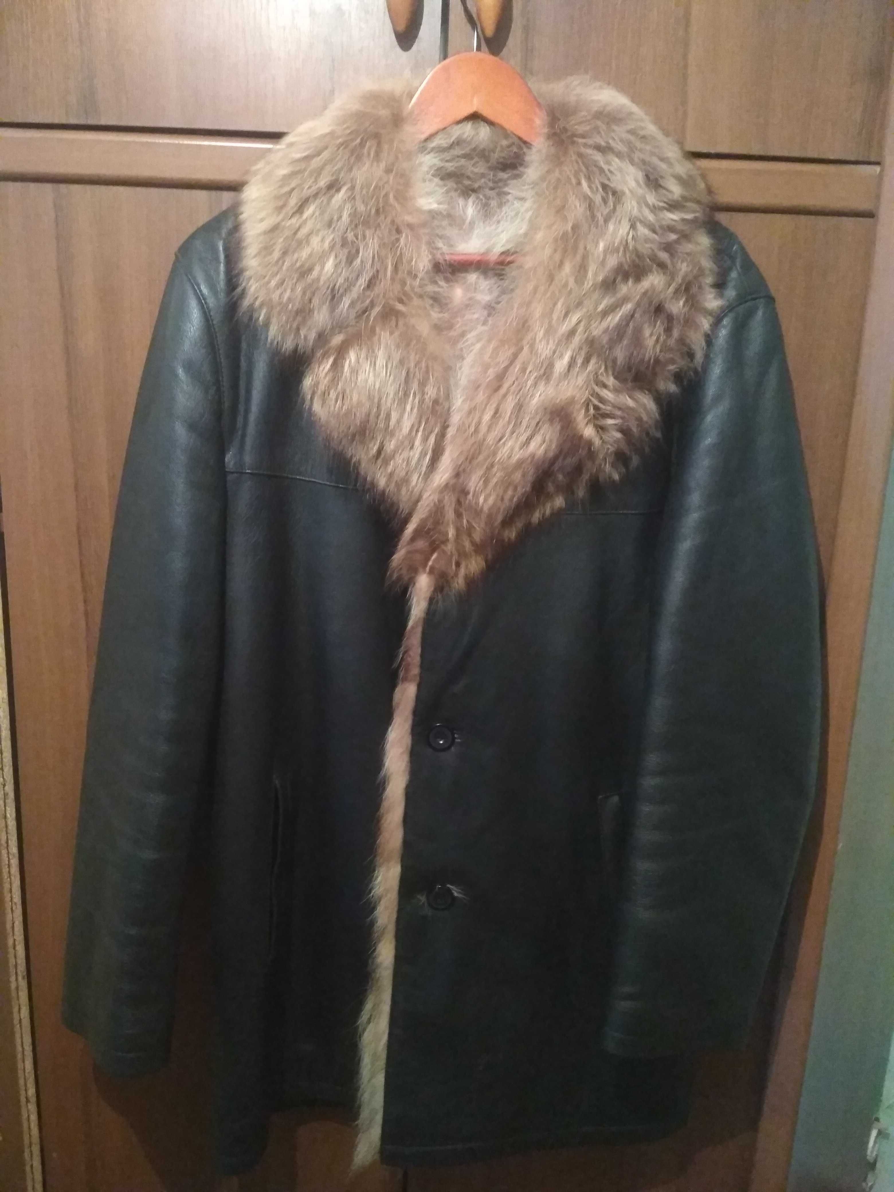Мужское кожаное пальто.