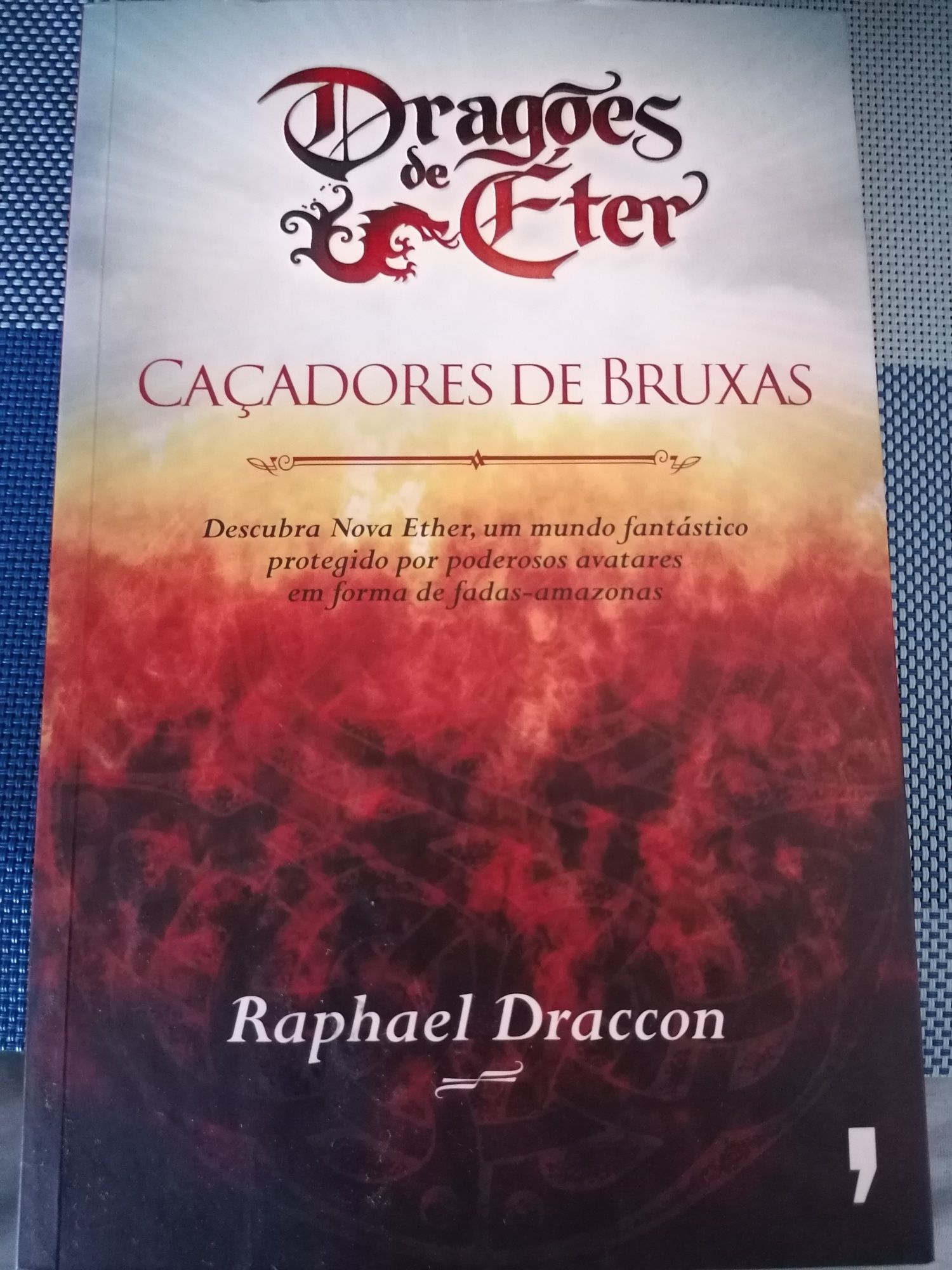 Livro Dragões de Éter - Caçadores de Bruxas (Novo)