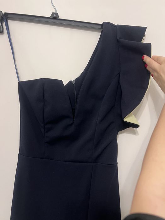 Walg sukienka na jedno ramie midi elegancka