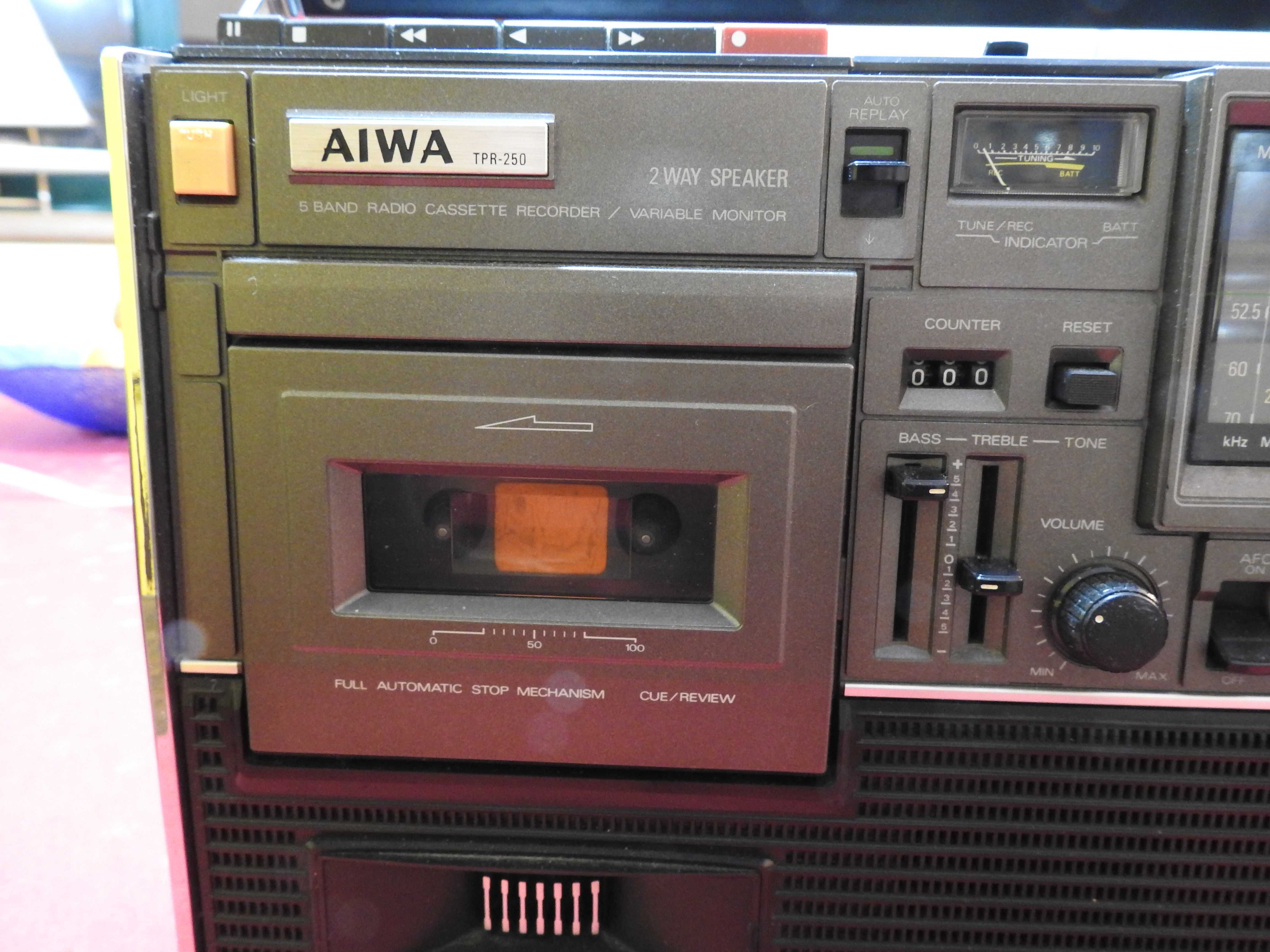 Rádio portátil AIWA vintage