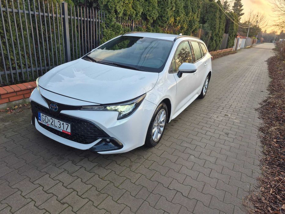 Toyota Corolla 1.8 hybrid 140Km Lift Salon Polska Serwis Aso