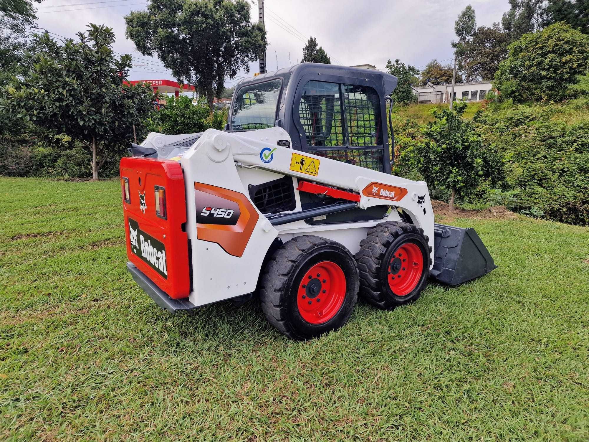 Mini Pá Bobcat S450
