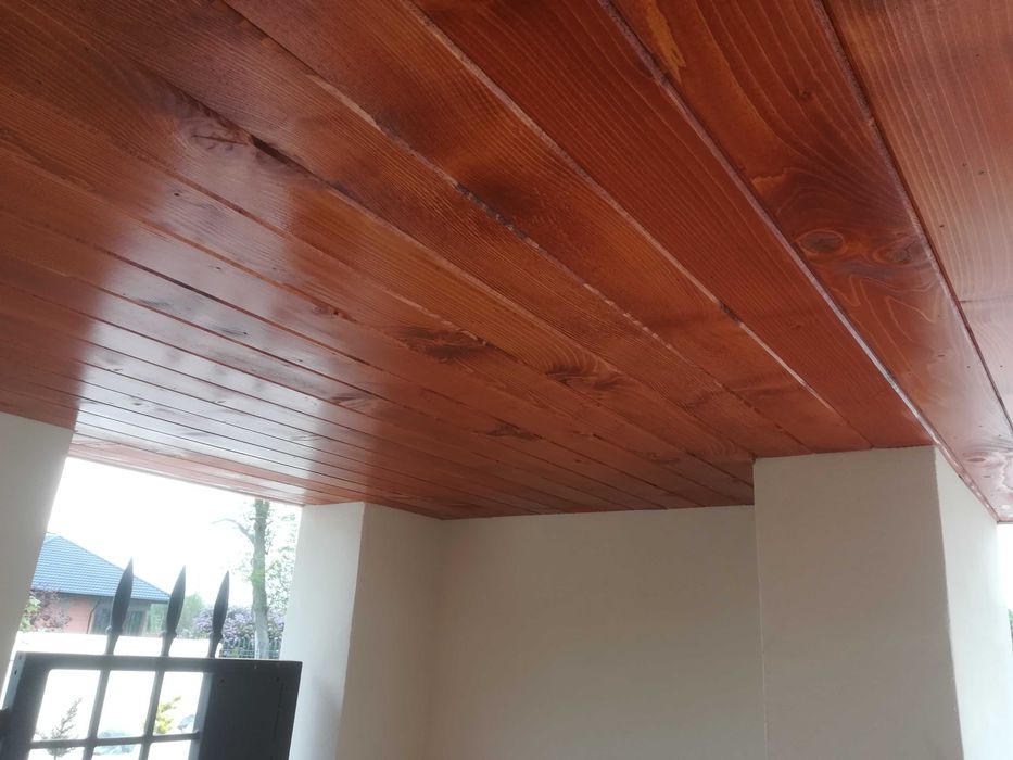 Podbitka dachowa: montaż z materiałem: PCV, blacha, drewno