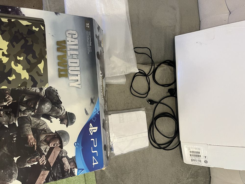 PlayStation 4 Slim 1TB CoD WWII edition + 2 pady + gry – Wrocław