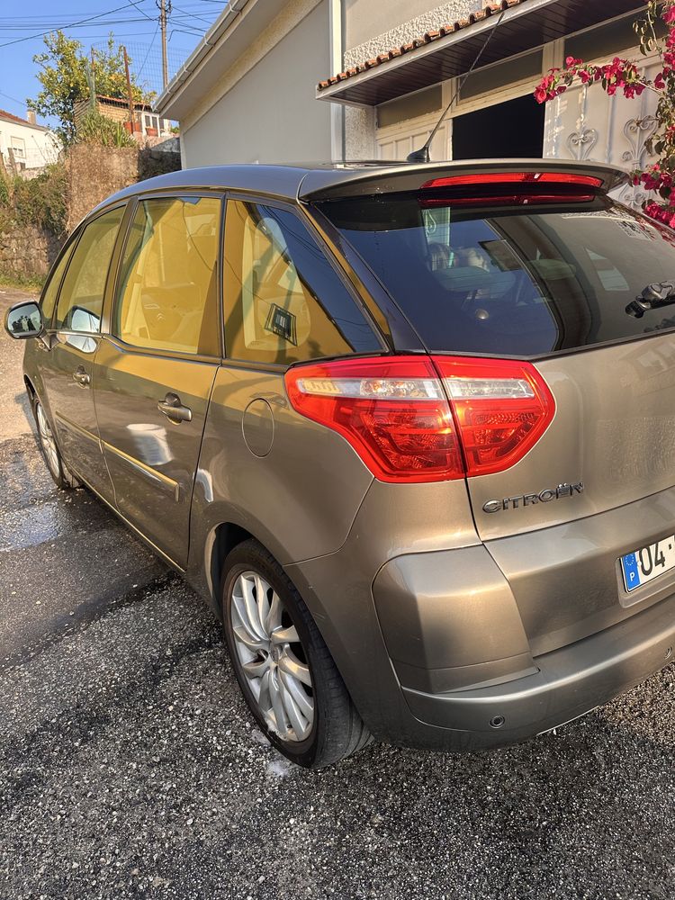 Citroen C4 picasso, aceito retomas, em excelente estado