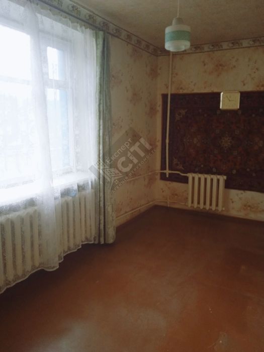 Ціна  знижена! Продам 2-х кіімнатну квартиру. Зуп. Універмаг.