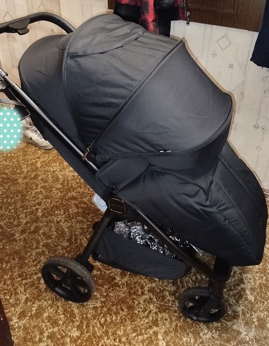 Срочно продам коляску