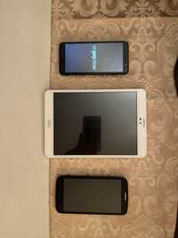3 telemóveis (só 1 funciona)