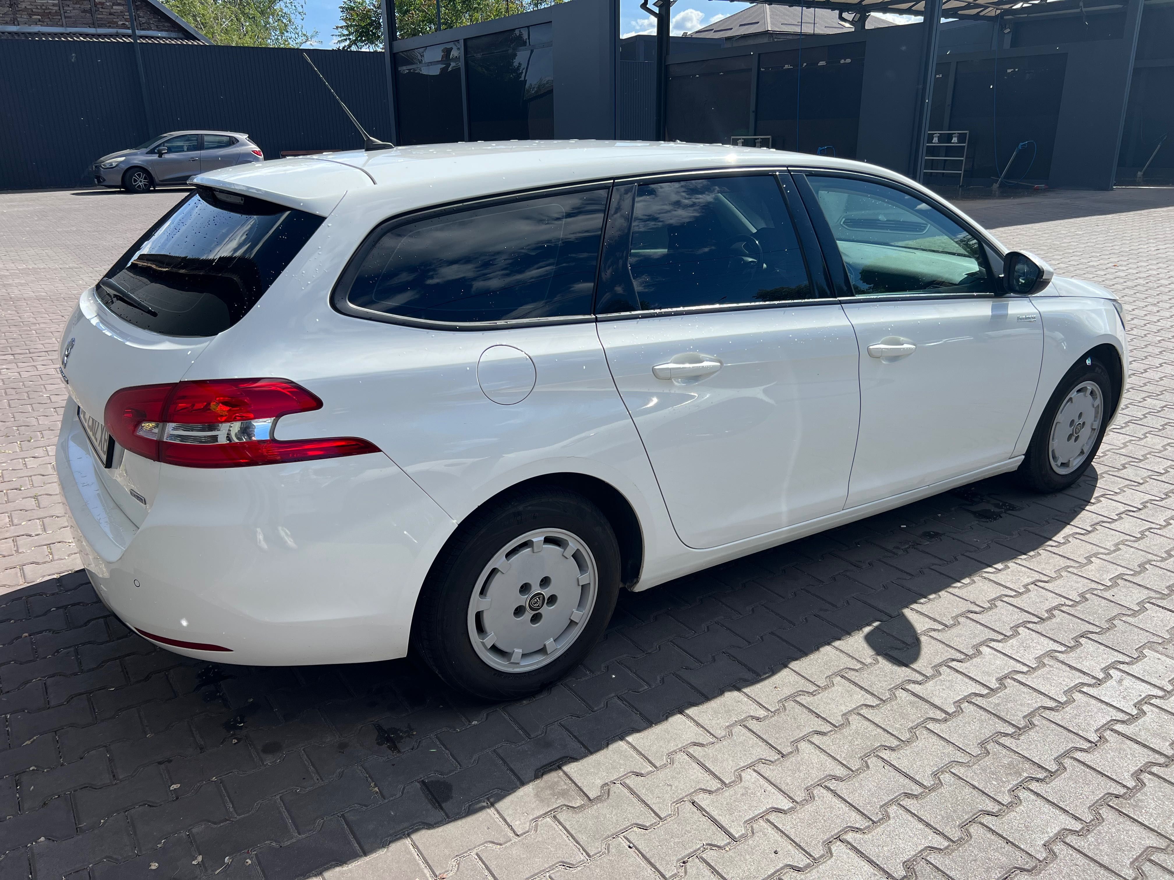 Peugeot 308 1.6TDi 2015