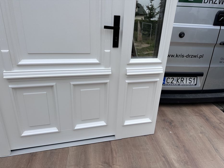 Drzwi zewnętrzne drewniane 900 Ofert Amerykańskie z doświetlamiSchlage