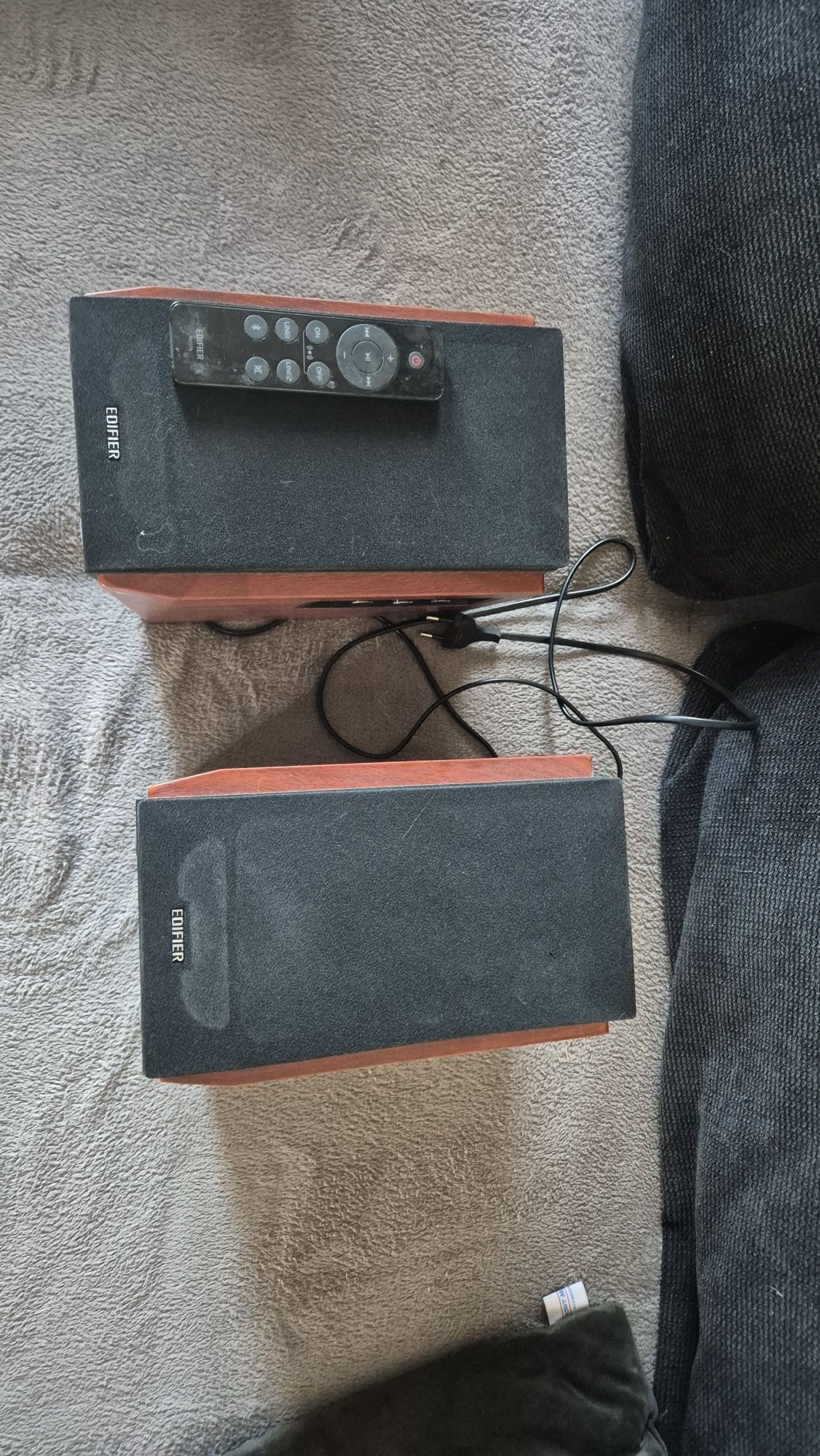 Głośniki edifier R1700BTs