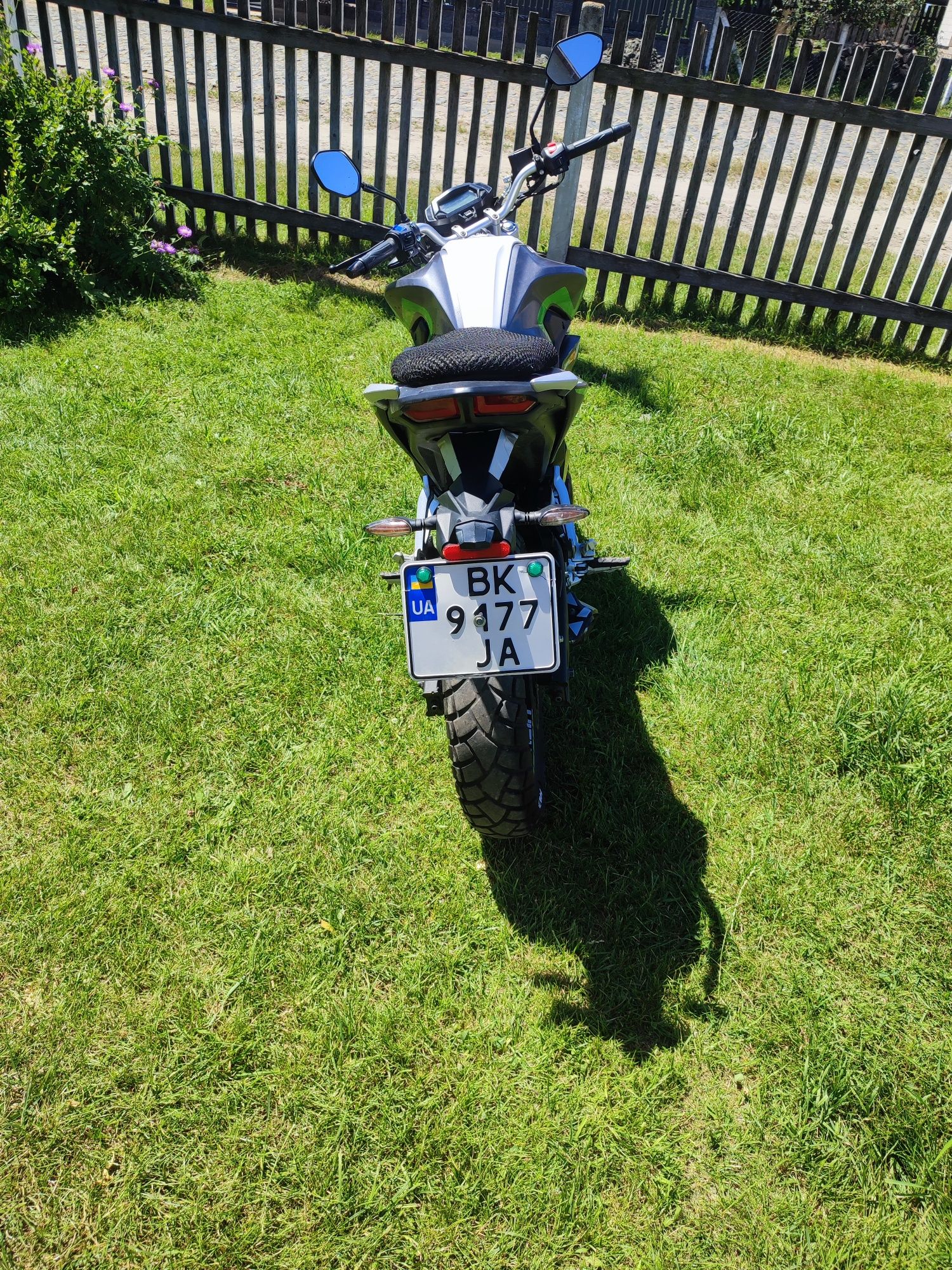 Продам   мотоцикл  Loncin  cr4