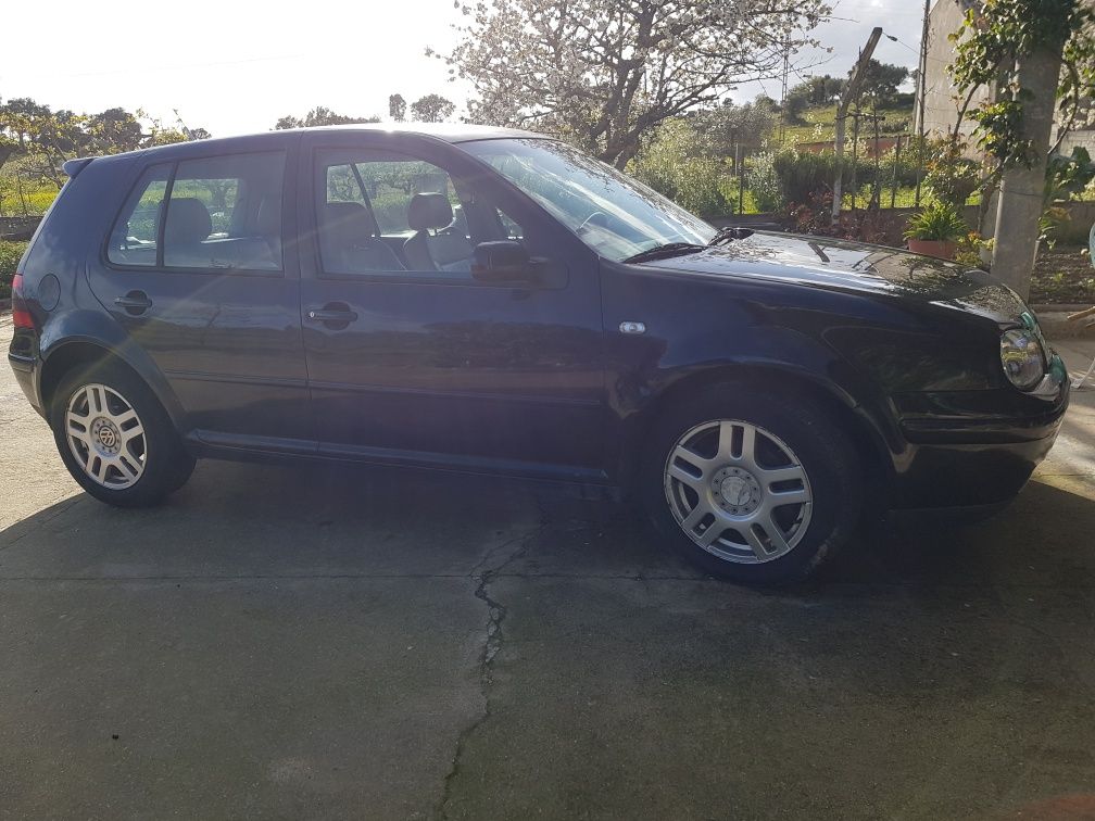 VW Golf 1.9 tdi 110cv - 02