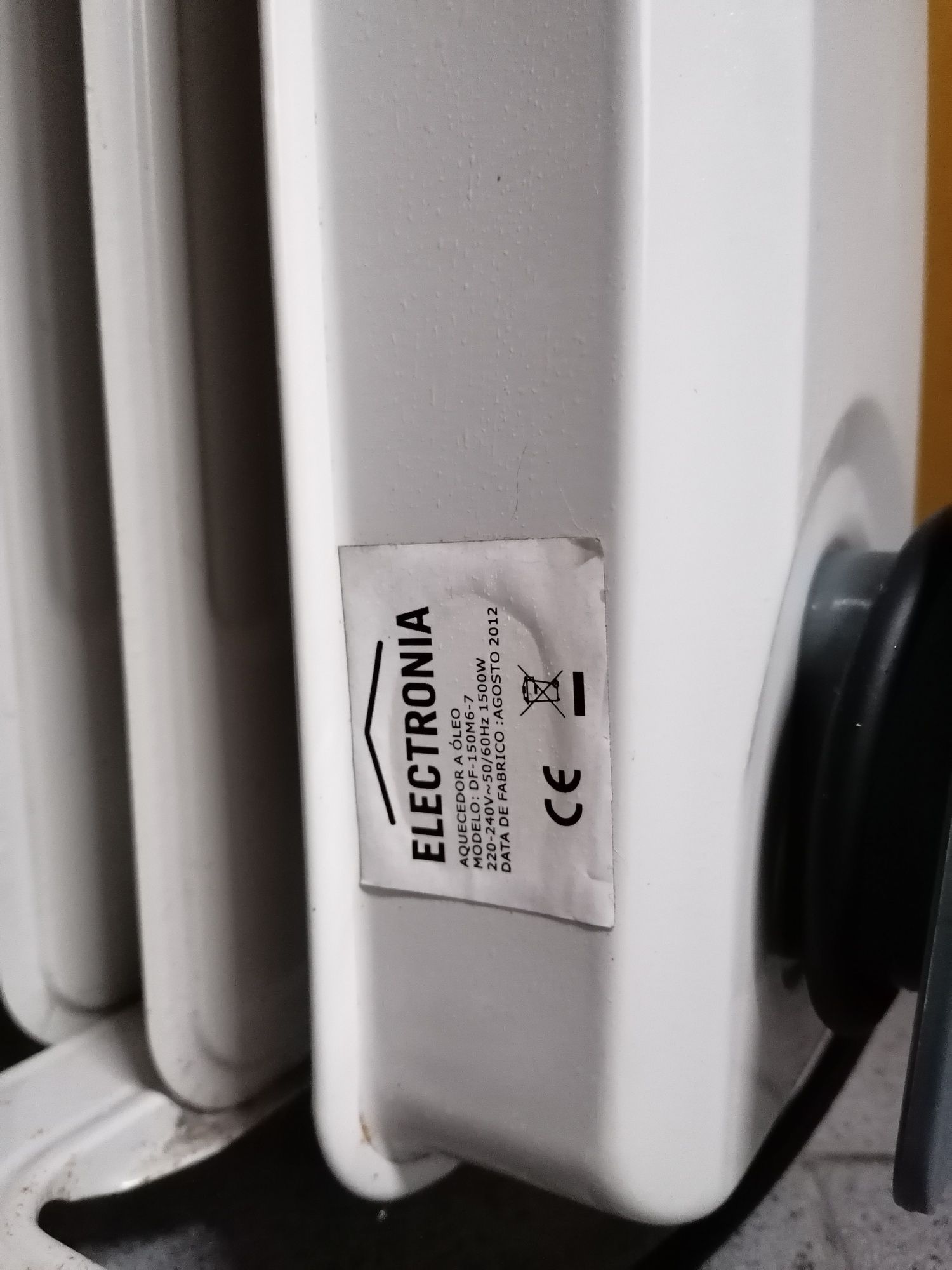 Aquecedor Óleo ELECTRÓNIA 1700W