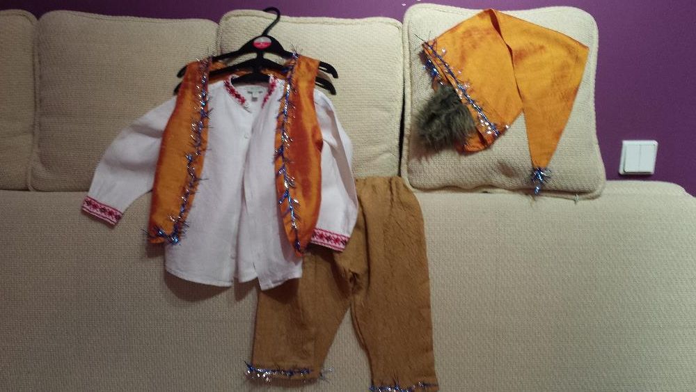 Сдам на прокат карнавальный костюмчик зайчика на 4-6 лет