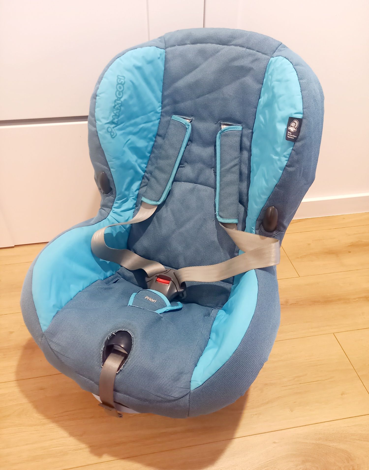 Fotelik samochodowy Maxi Cosi Priori 9-18kg stan bdb