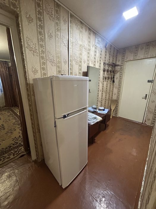 Оренда. 1кімнатна квартира 173кв-л, Курчатова 19. Все є. 4500