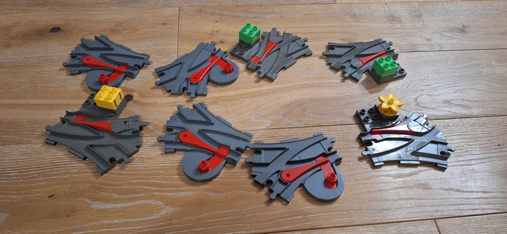 Ogromny Zestaw Kolejowy LEGO - tory, lokomotywy, wagony, rozjazdy itd.
