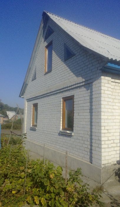 Продам или обменяю дом в с. Коробовка, Золотоношский район.