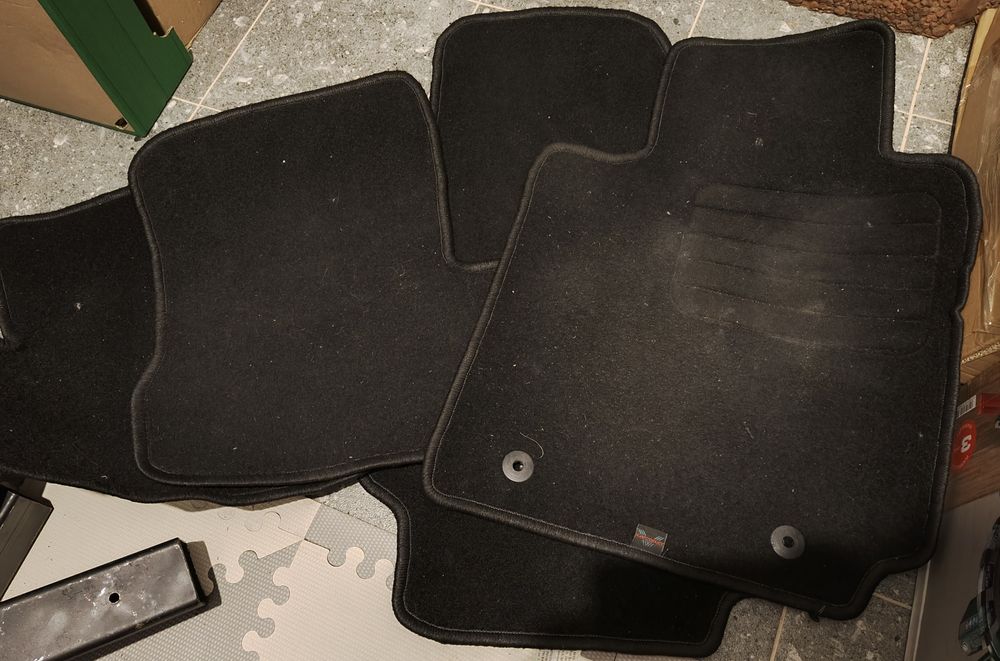 Dywaniki Nissan Micra k12