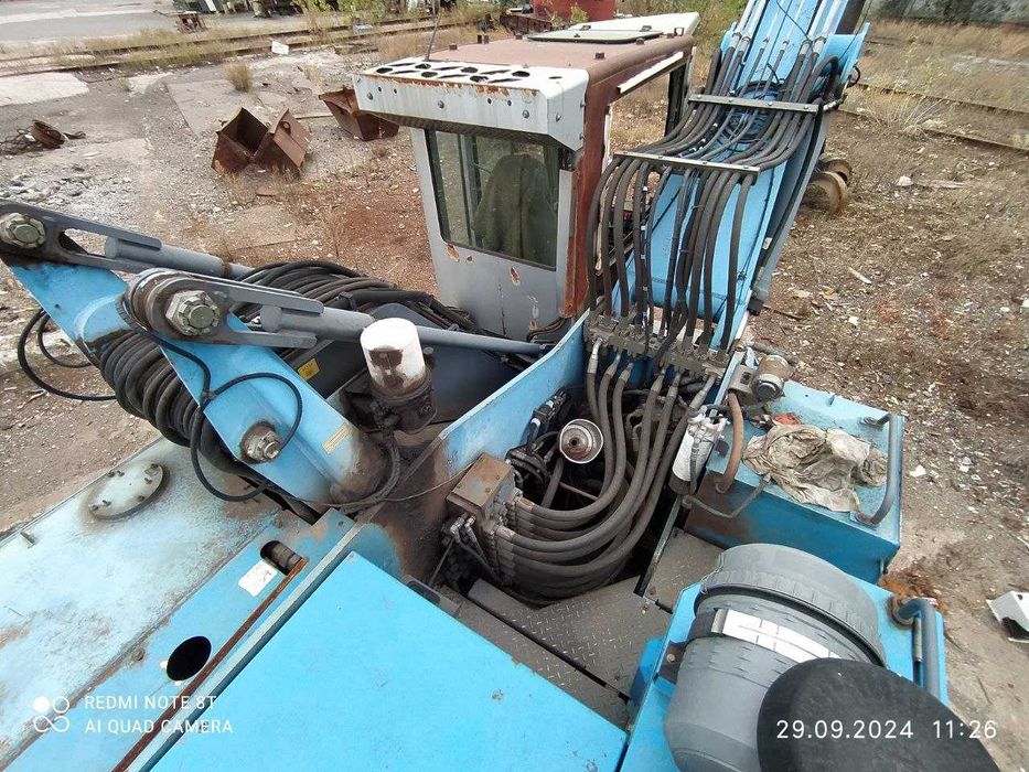 Продаж б/у екскаватора-навантажувача FUCHS