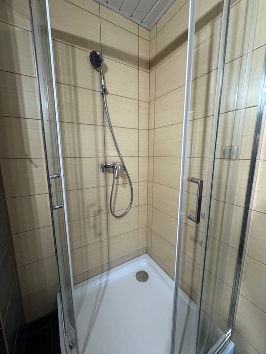 Kabina prysznicowa z brodzikiem 90x90, mało używana, zadbana. 400 zł