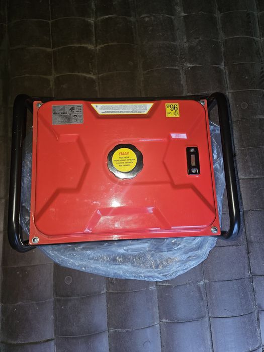 Генератор інверторний бензиновий 3.5кВт