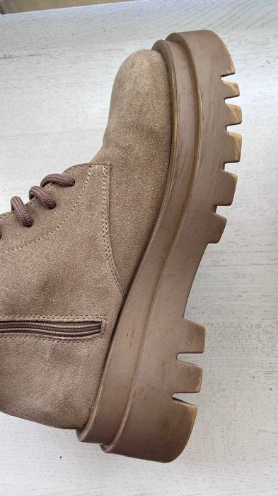 Ботинки женские, размер  36-36,5   (22,6-23см)