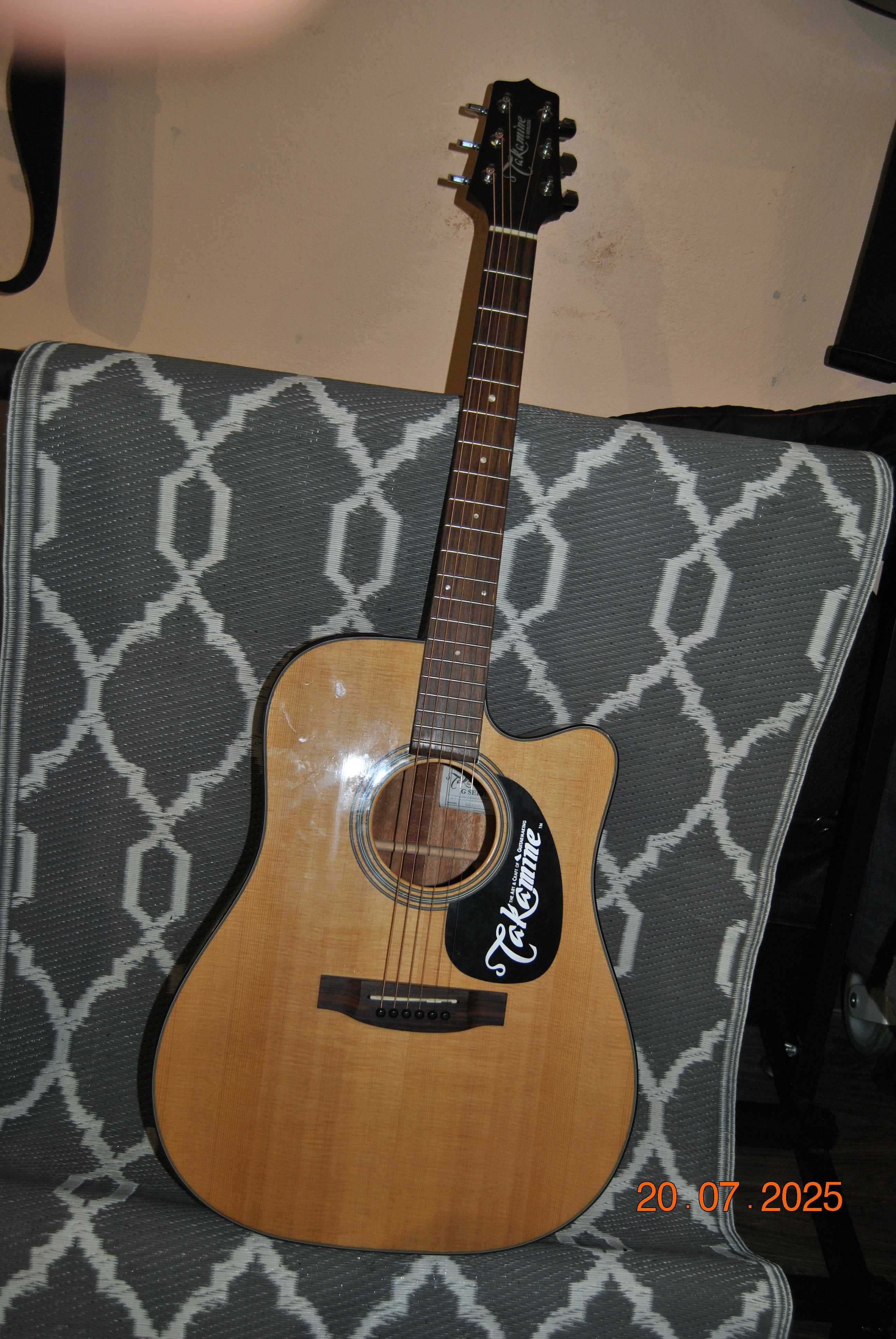 Gitara akustyczna TAKAMINE EG 320 SC -nie używana