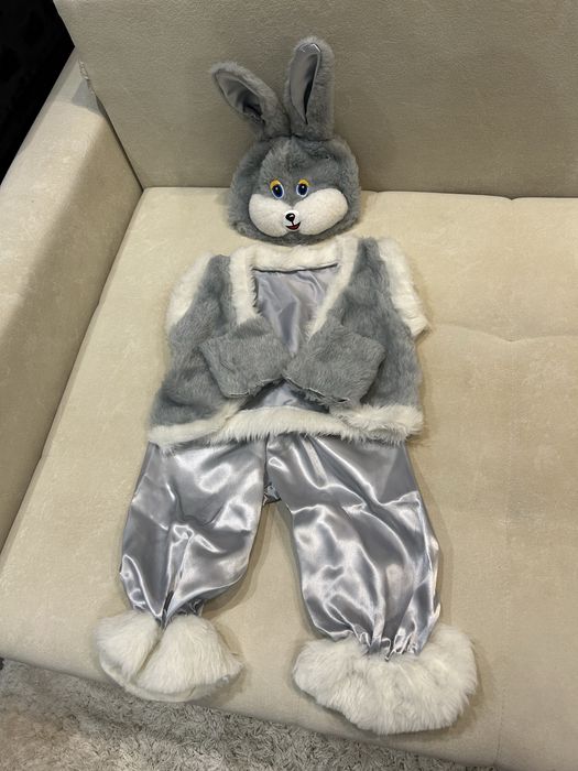 Костюм Зайчика на 2-3 рочки
